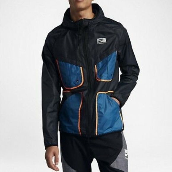 nike international windrunner jacket